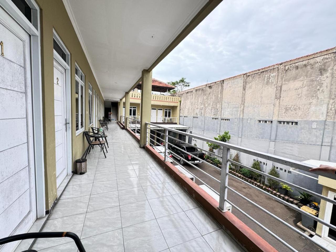 Fakhira Residence Hotel Cianjur Exterior foto