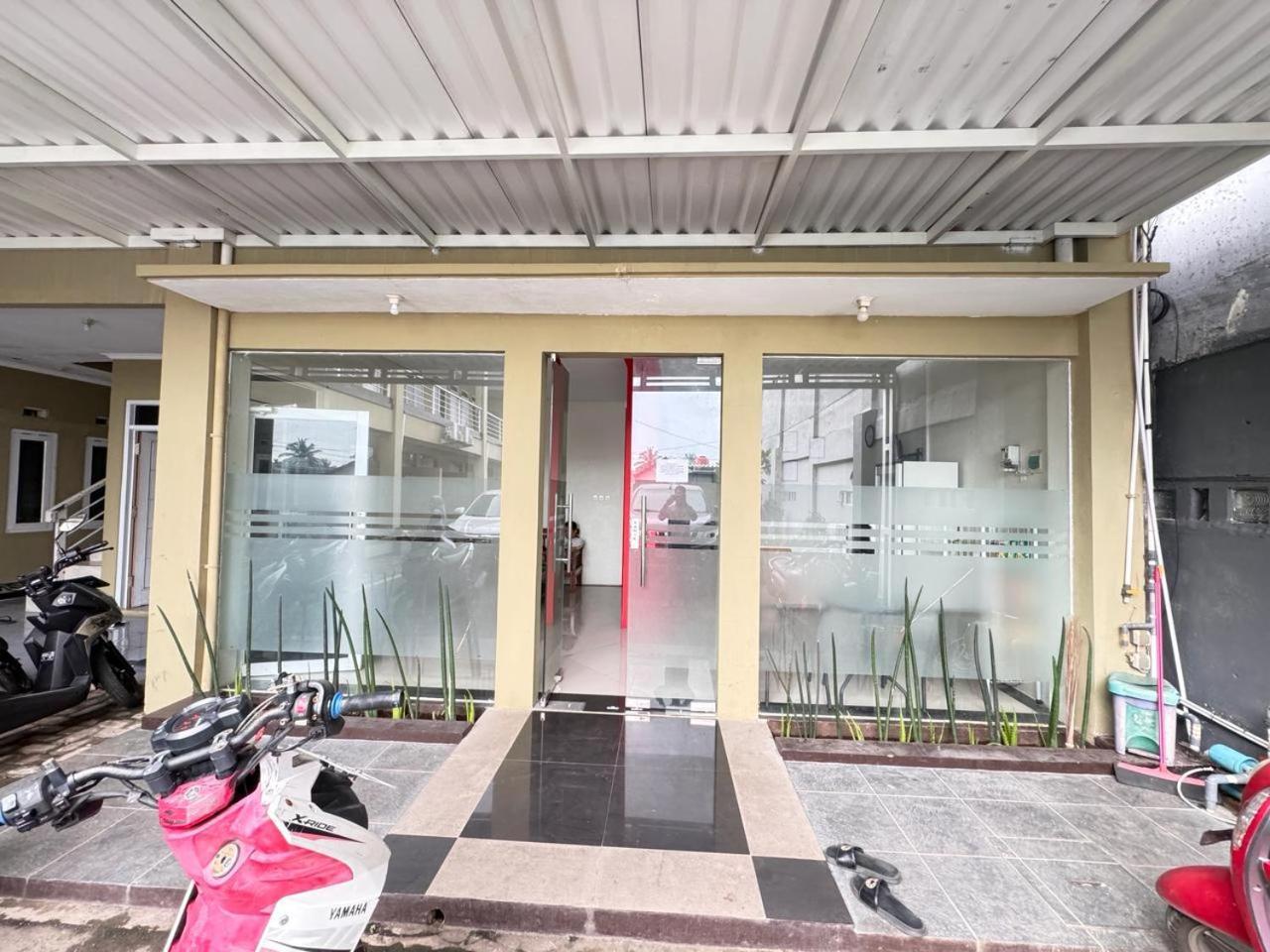 Fakhira Residence Hotel Cianjur Exterior foto